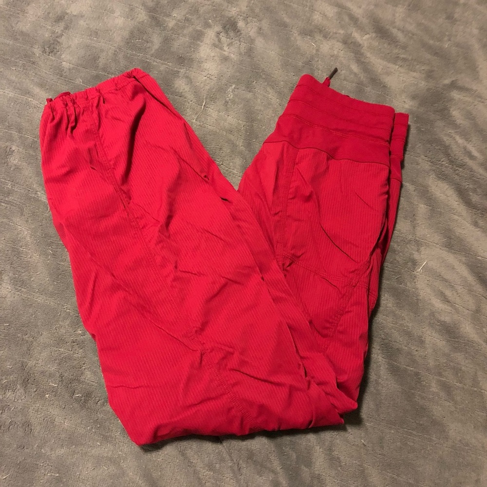 Dance studio lululemon 4
